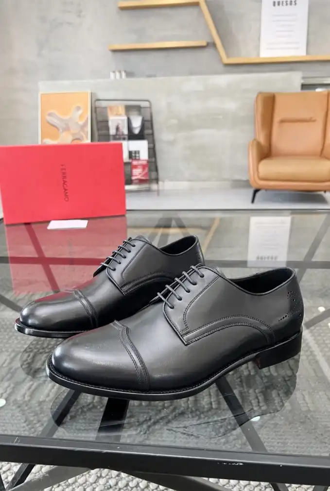 hype Ferragamo Leather Shoes