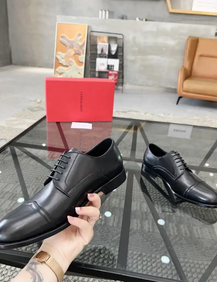 hype Ferragamo Leather Shoes