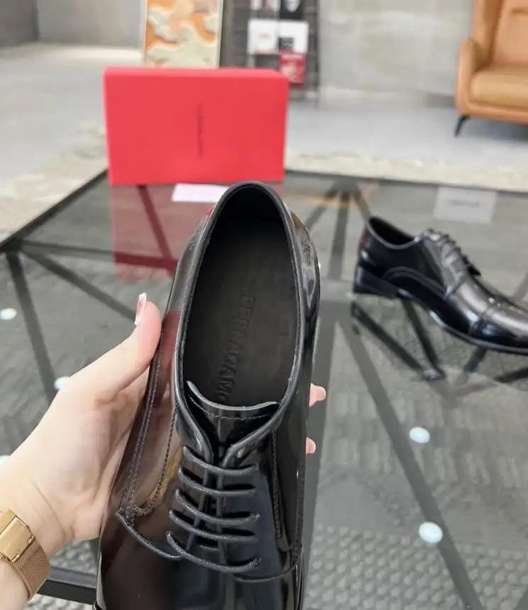 hype Ferragamo Leather Shoes