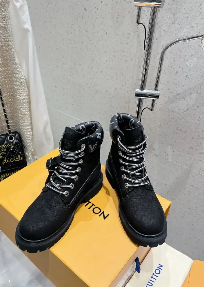 hype LV Boots