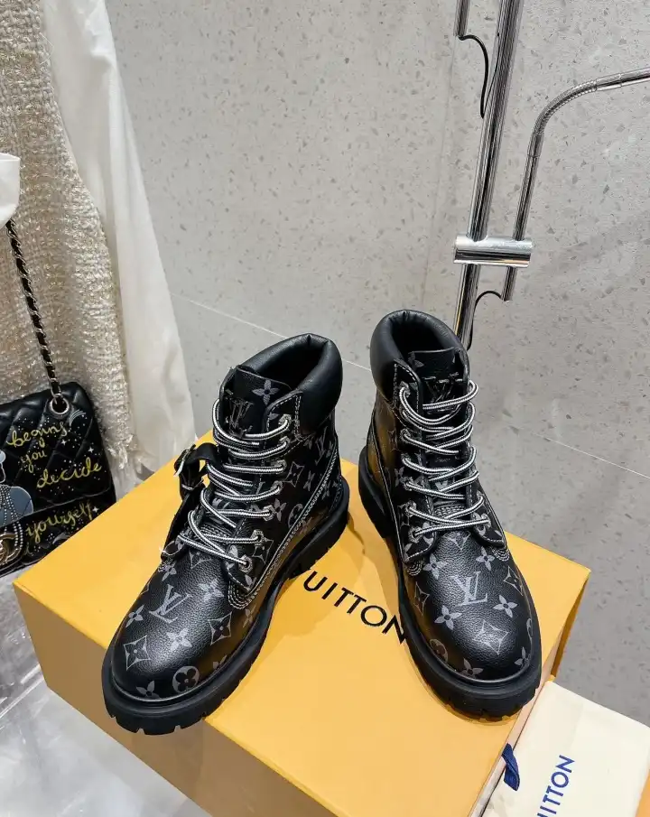 hype LV Boots