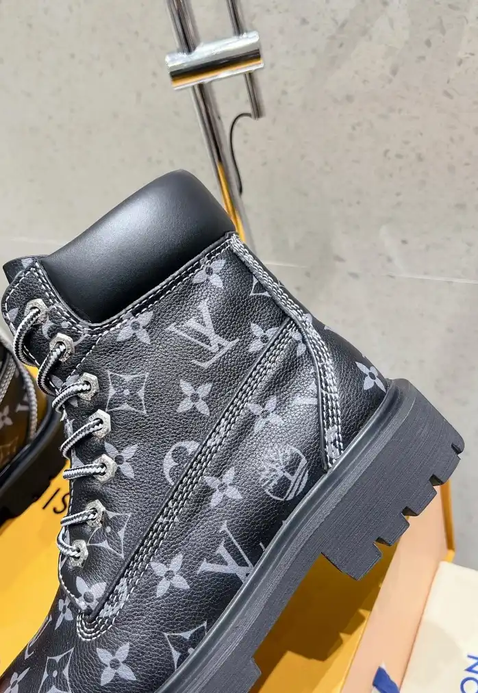 hype LV Boots