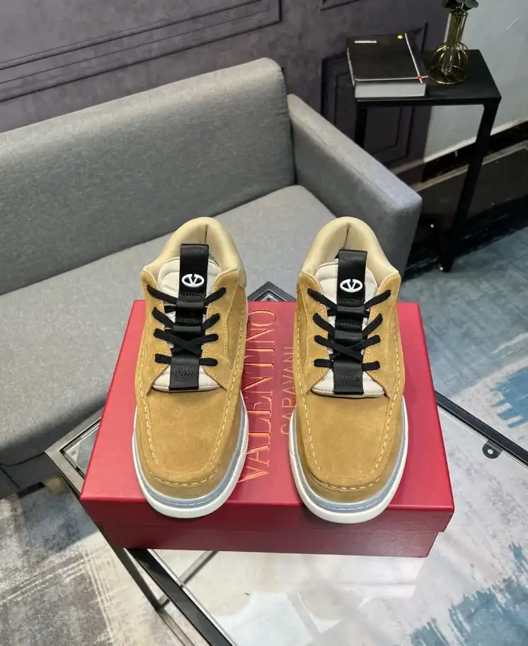 hype Valentino Casual Shoes