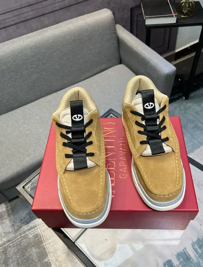 hype Valentino Casual Shoes