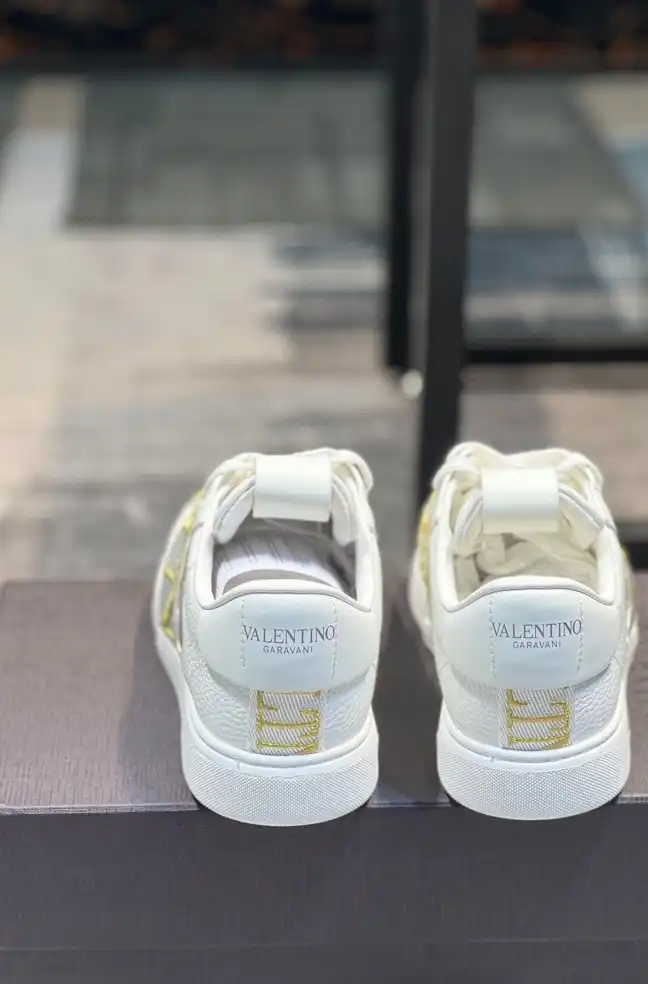 hype Valentino Casual Shoes