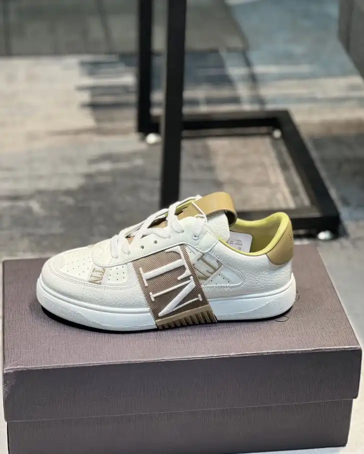 hype Valentino Casual Shoes