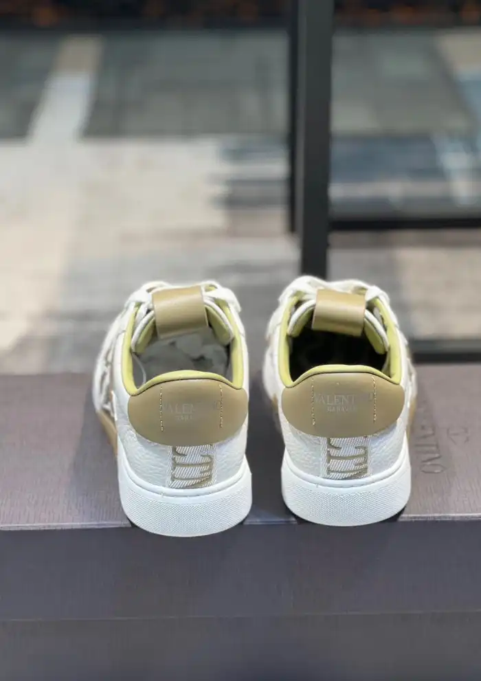 hype Valentino Casual Shoes