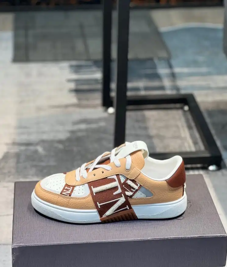 hype Valentino Casual Shoes