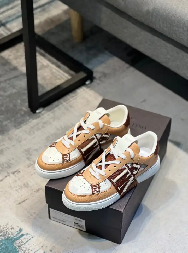 hype Valentino Casual Shoes