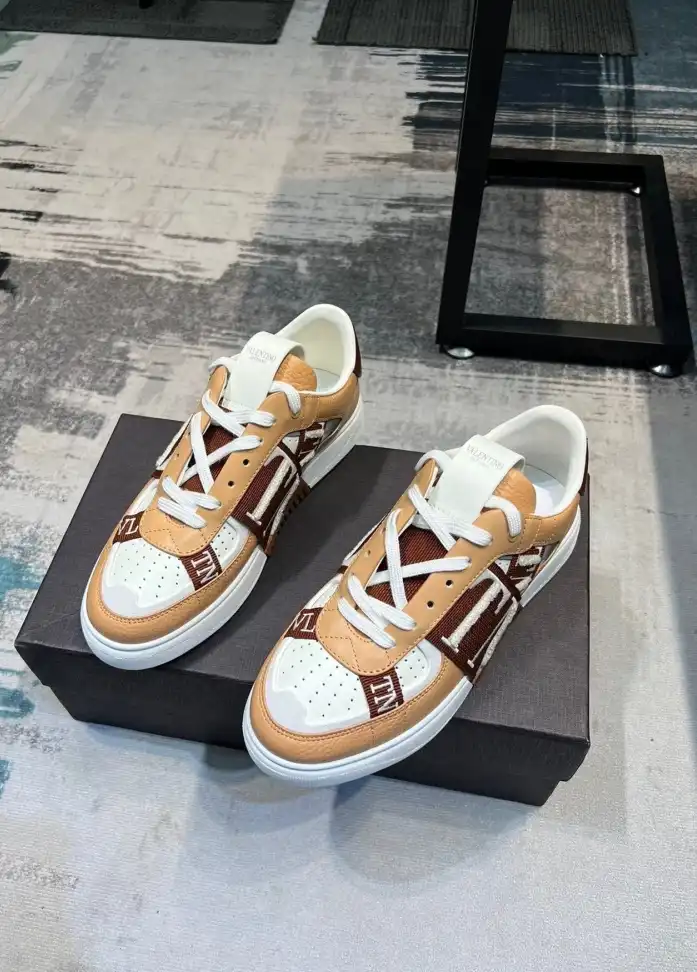 hype Valentino Casual Shoes