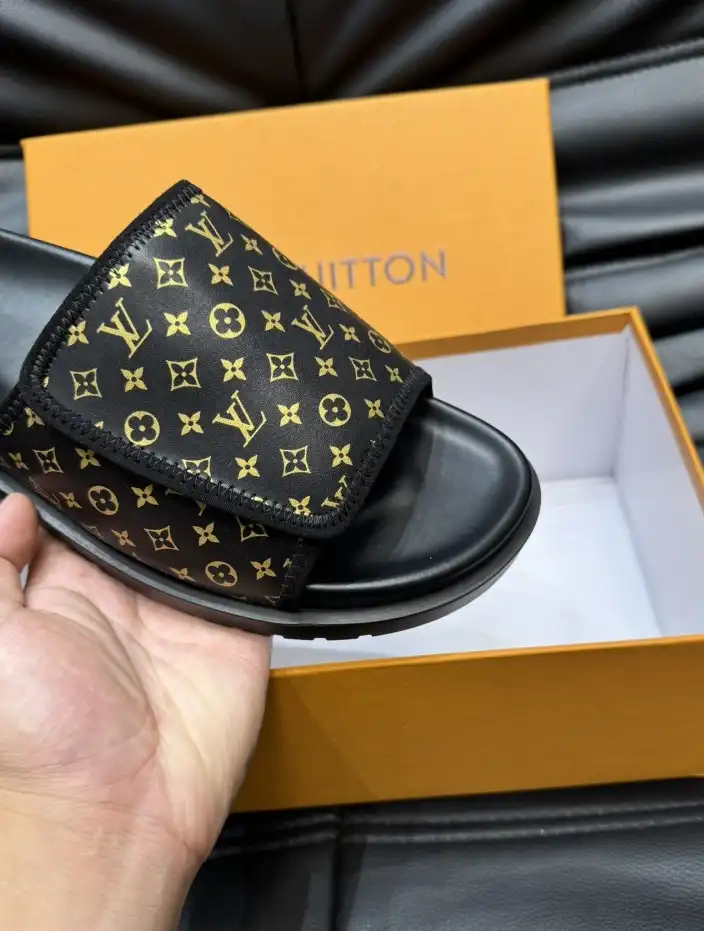 hype LV Slippers