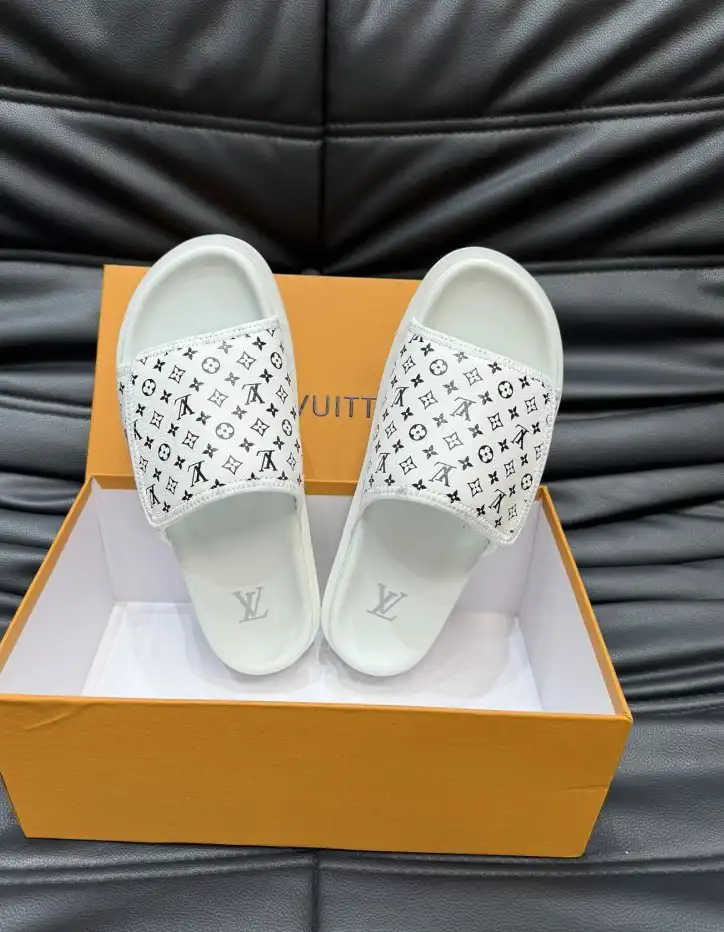 hype LV Slippers