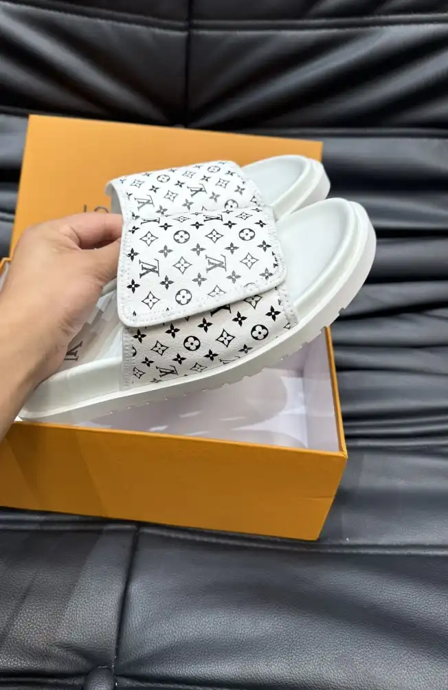 hype LV Slippers