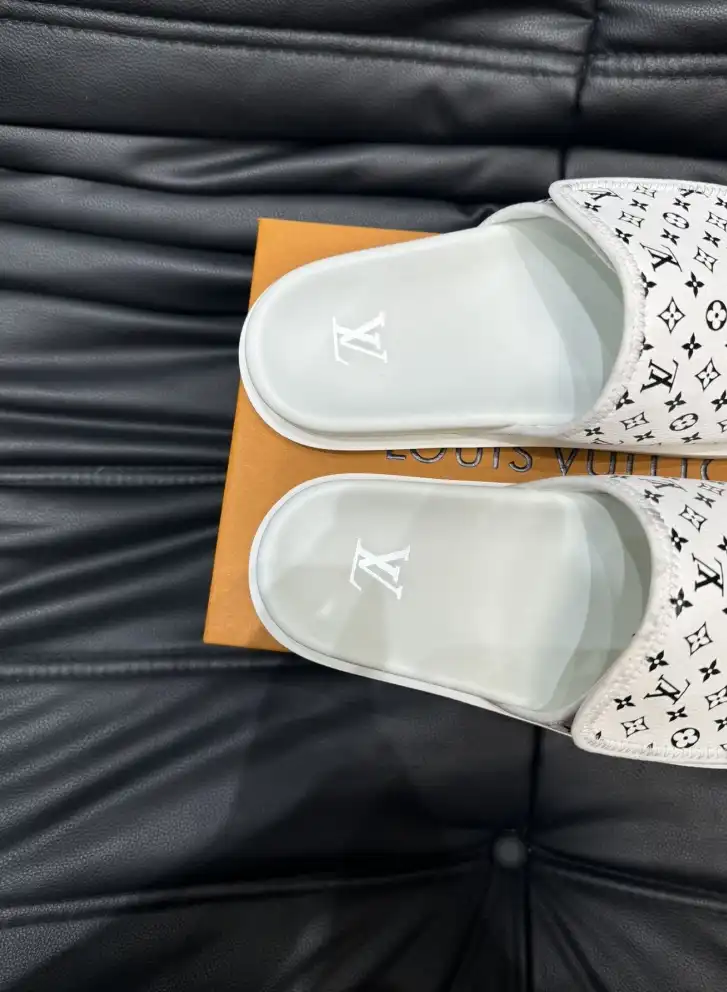 hype LV Slippers