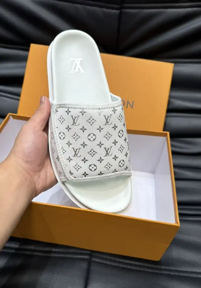 hype LV Slippers