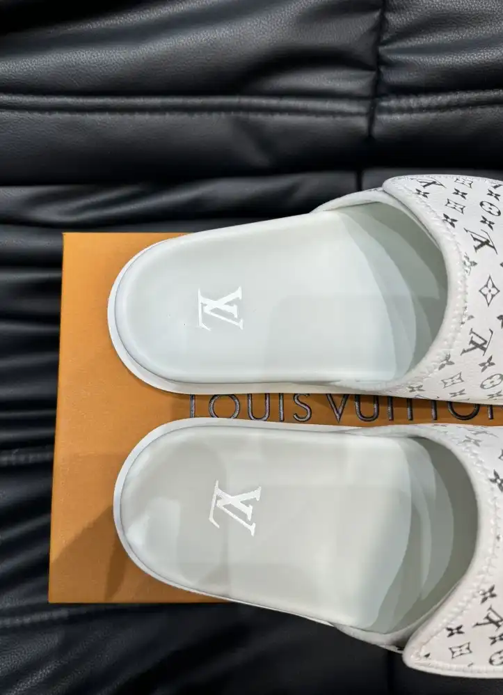 hype LV Slippers