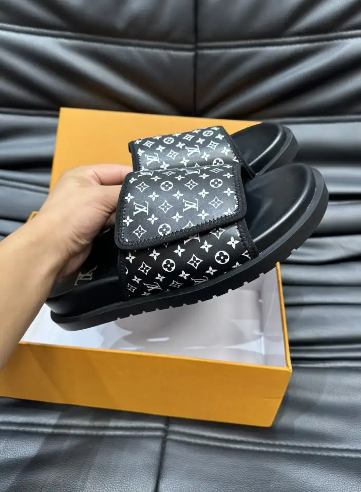 hype LV Slippers