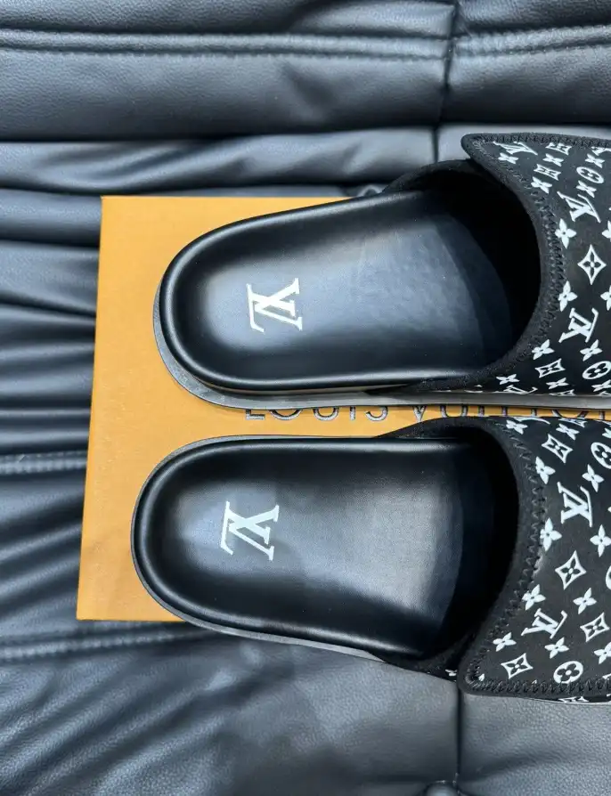 hype LV Slippers