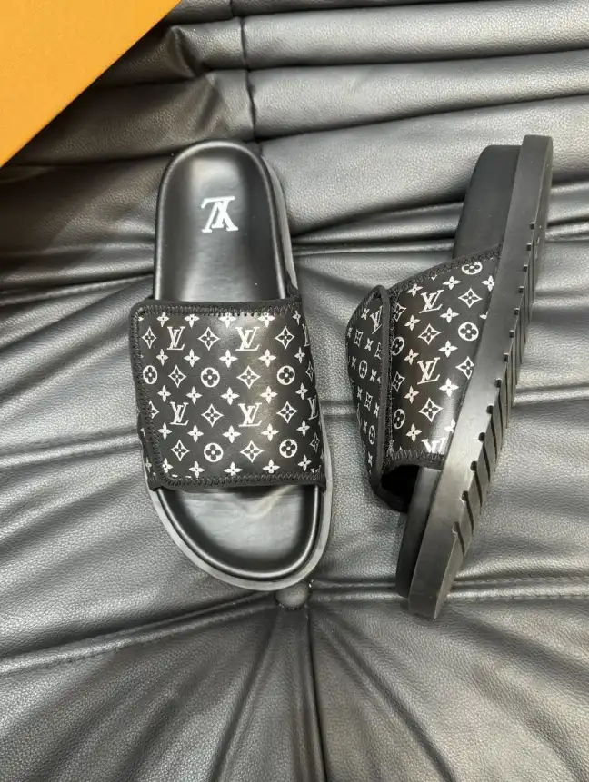 hype LV Slippers