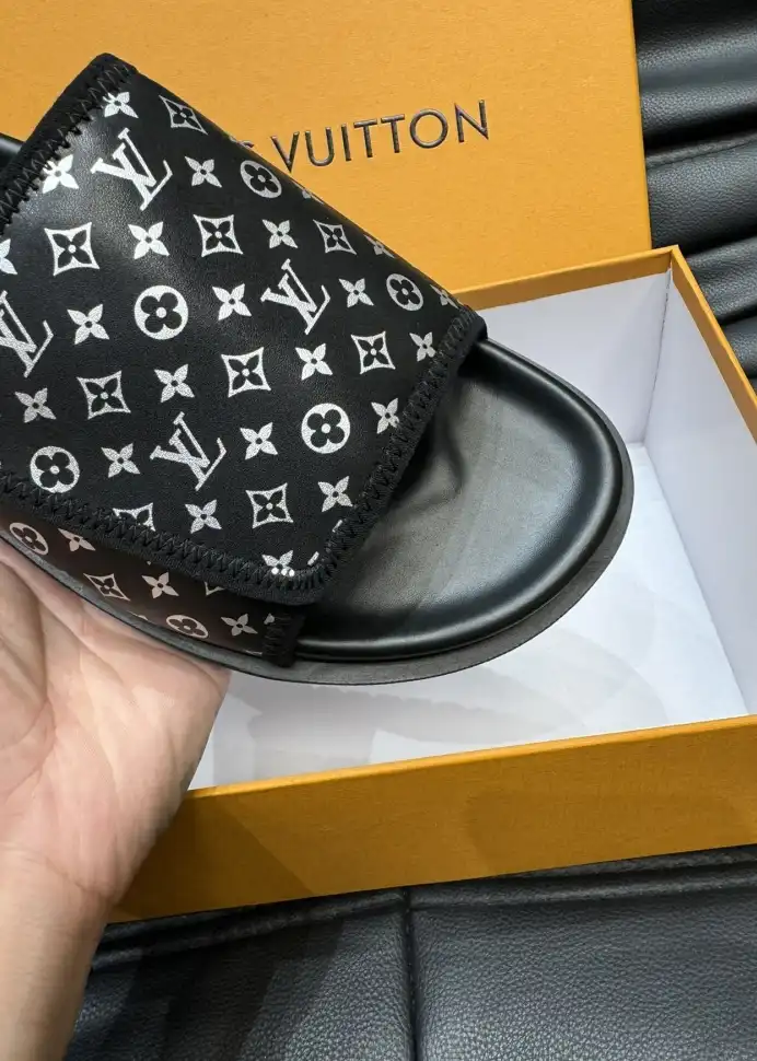 hype LV Slippers