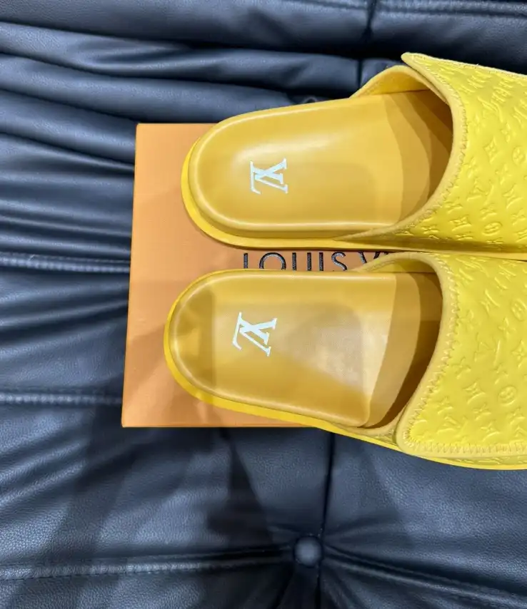 hype LV Slippers