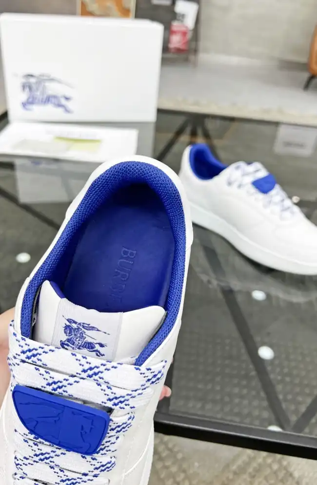 hype Burberry Sneakers