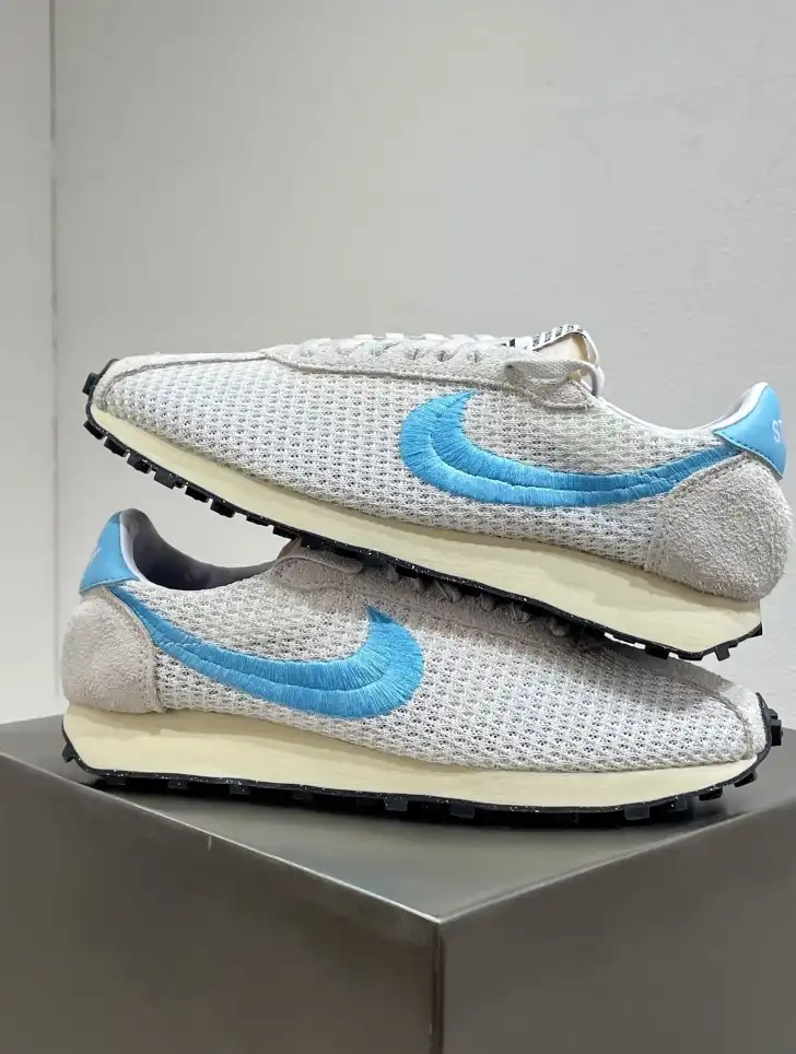 hype Nike Sneakers