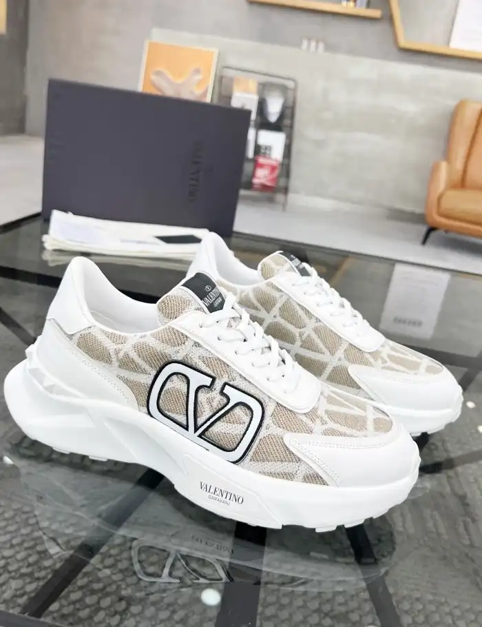 hype Valentino Casual Shoes