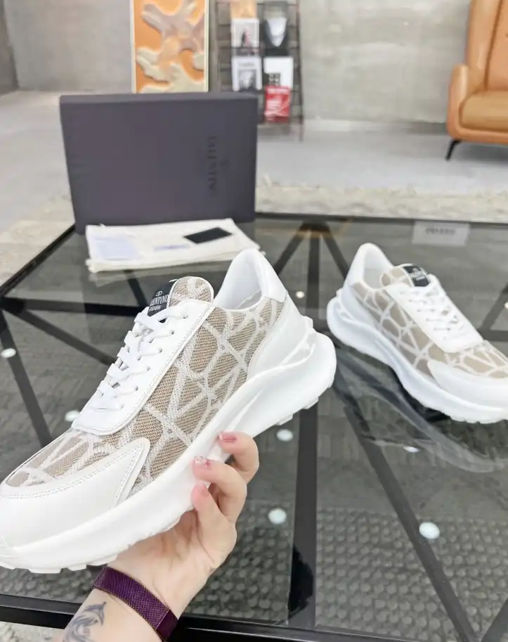 hype Valentino Casual Shoes