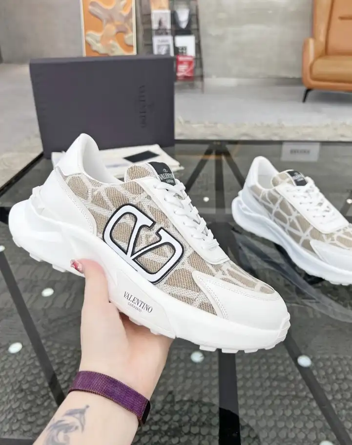 hype Valentino Casual Shoes