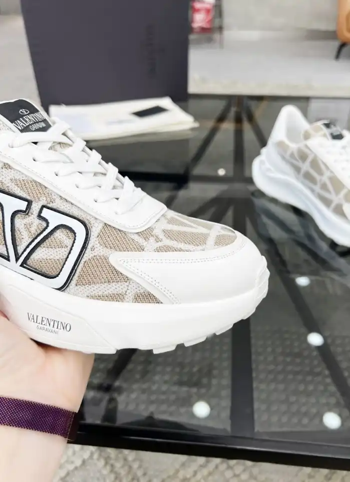 hype Valentino Casual Shoes