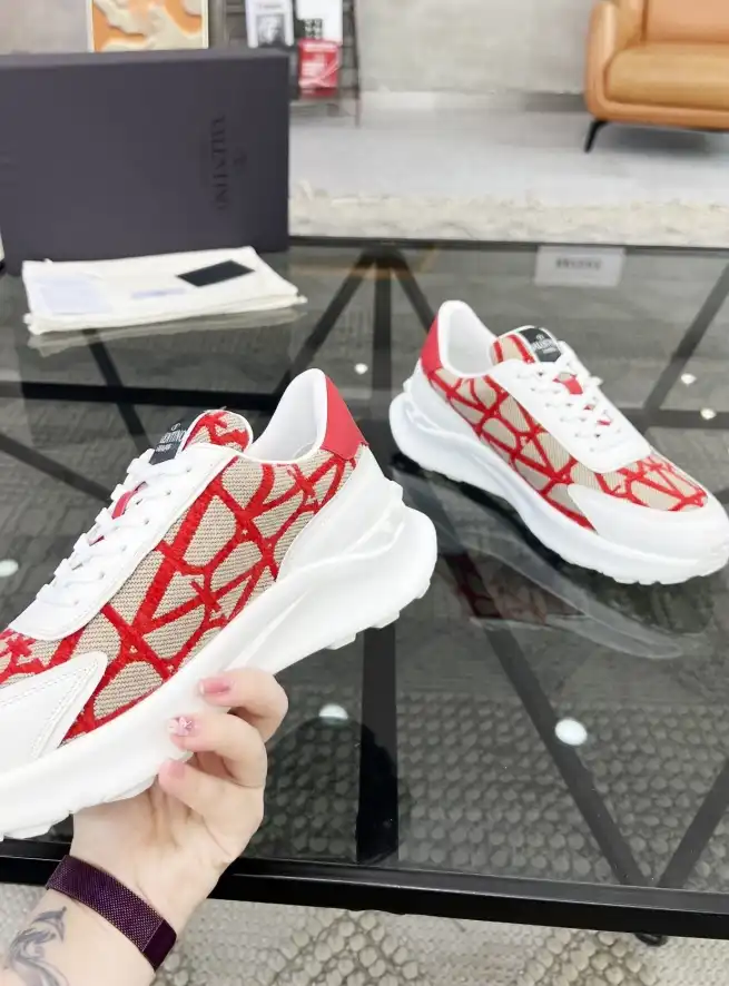 hype Valentino Casual Shoes