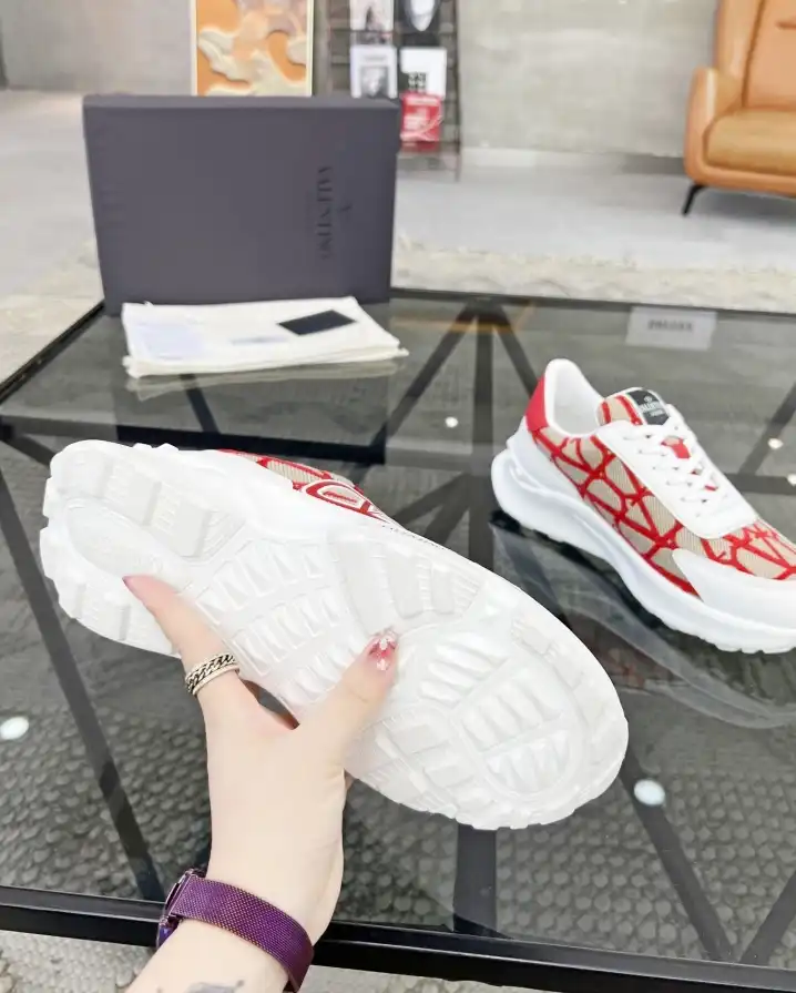 hype Valentino Casual Shoes