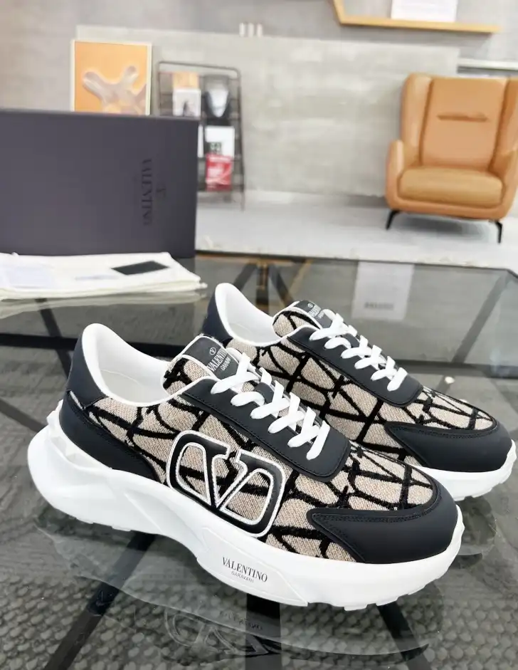 hype Valentino Casual Shoes