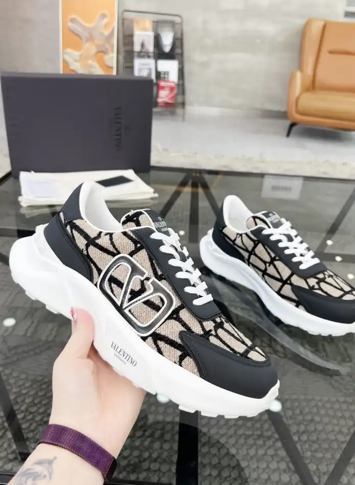 hype Valentino Casual Shoes