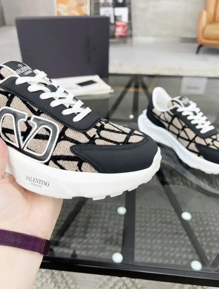 hype Valentino Casual Shoes