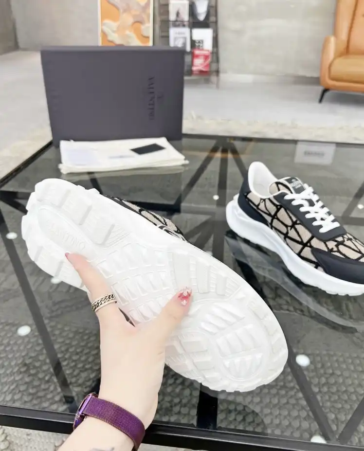 hype Valentino Casual Shoes