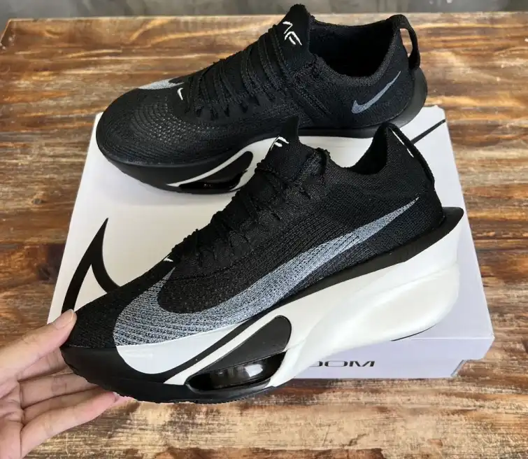 hype Nike Sneakers