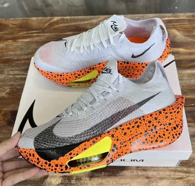 hype Nike Sneakers