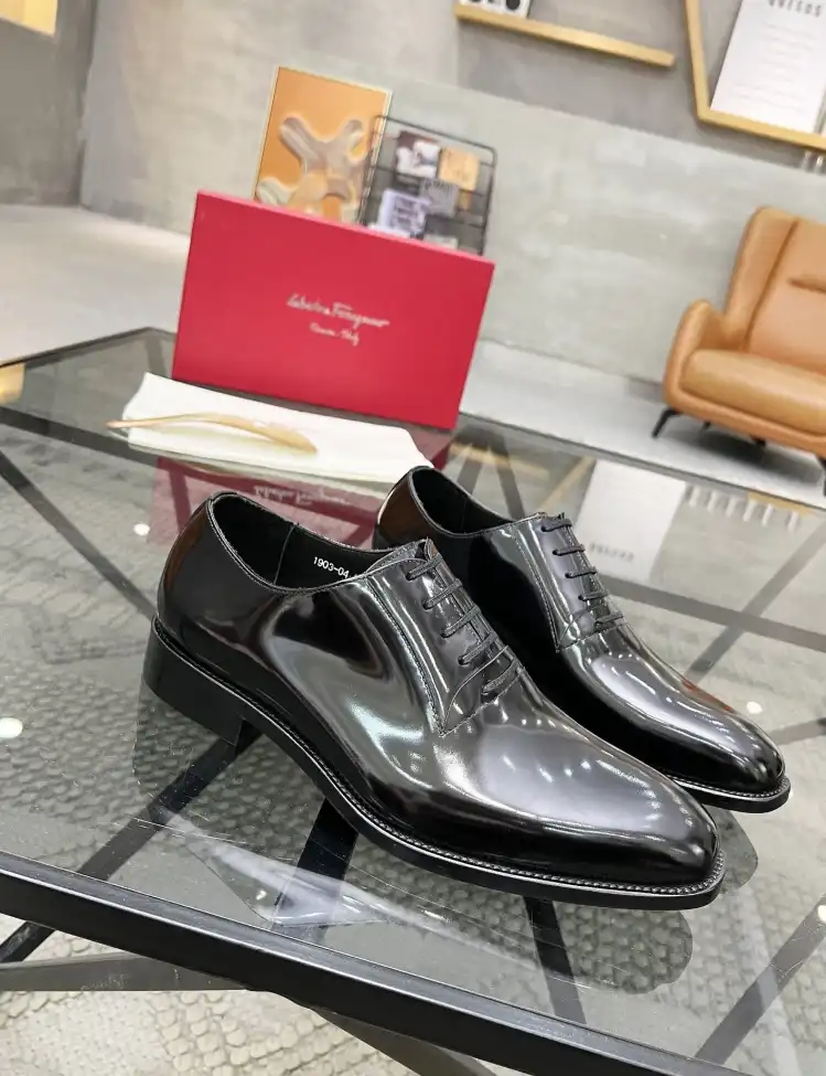 hype Ferragamo Leather Shoes