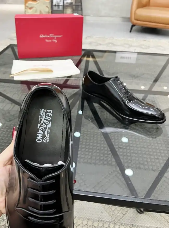 hype Ferragamo Leather Shoes