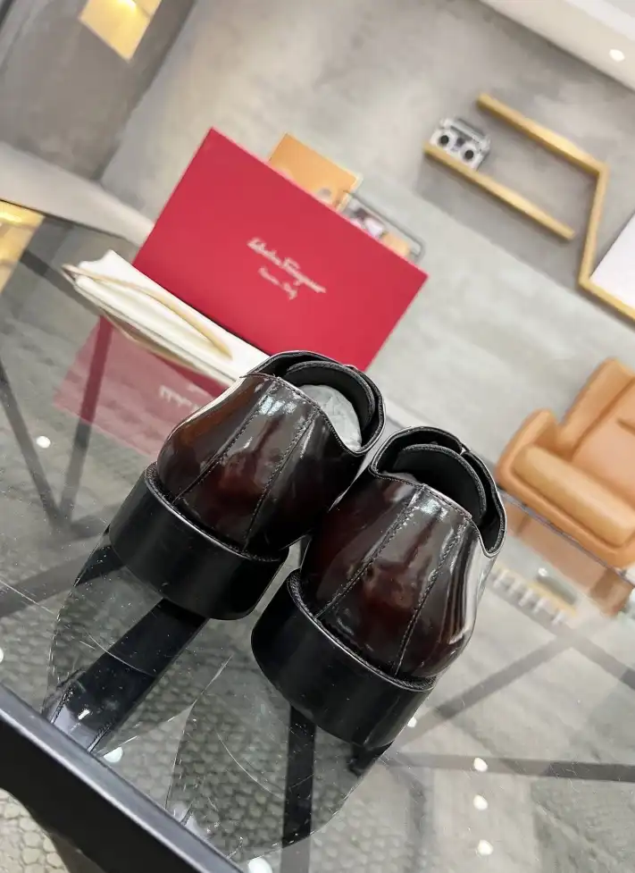 hype Ferragamo Leather Shoes