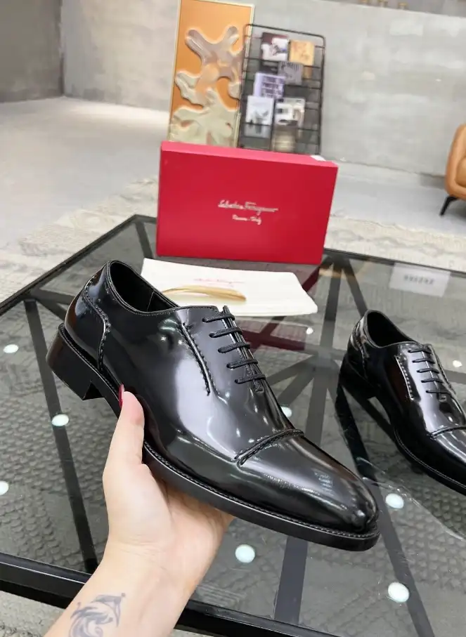 hype Ferragamo Leather Shoes