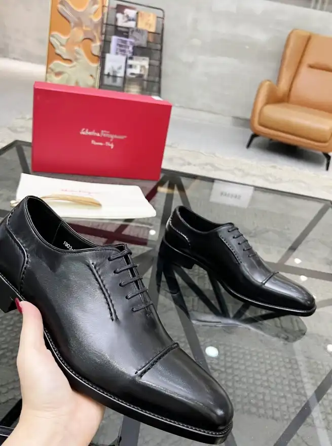 hype Ferragamo Leather Shoes