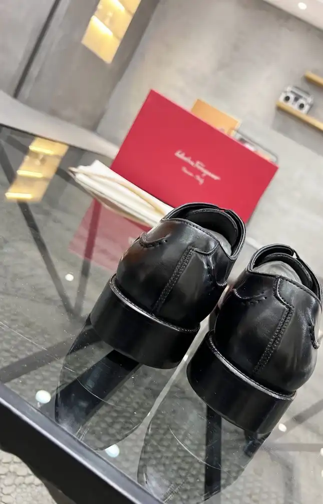 hype Ferragamo Leather Shoes