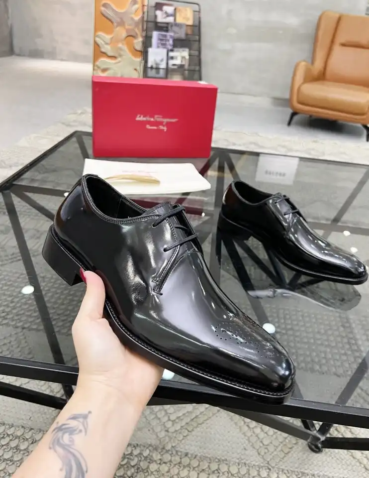 hype Ferragamo Leather Shoes