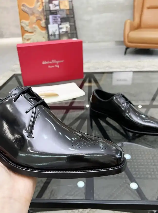 hype Ferragamo Leather Shoes