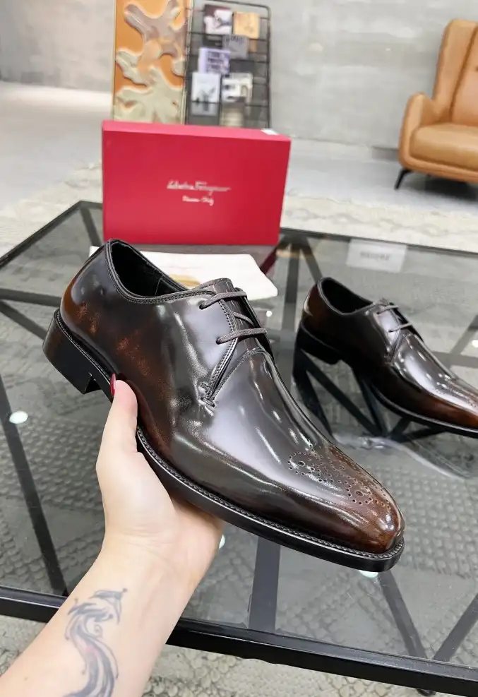 hype Ferragamo Leather Shoes