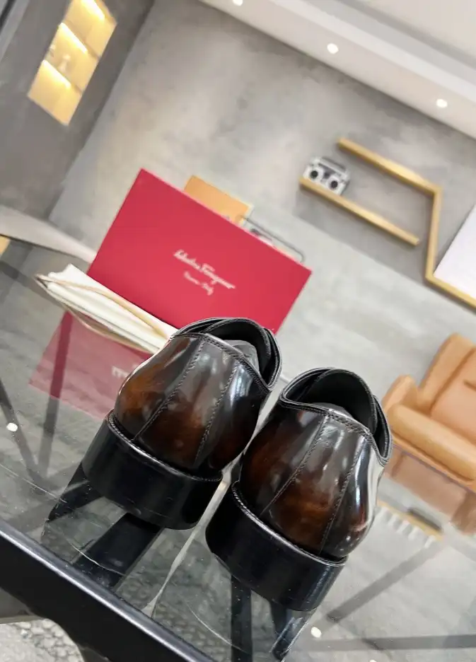 hype Ferragamo Leather Shoes