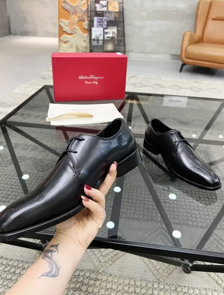 hype Ferragamo Leather Shoes